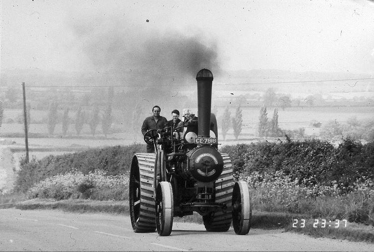 Traction Engine on Chichley Hill